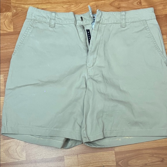Tommy Hilfiger Khaki Shorts Women's Size 4 - Picture 1 of 5